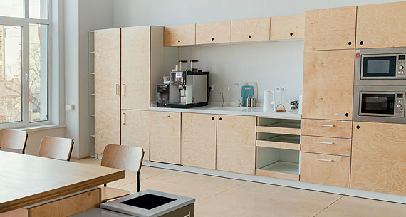 Kin Cabinet